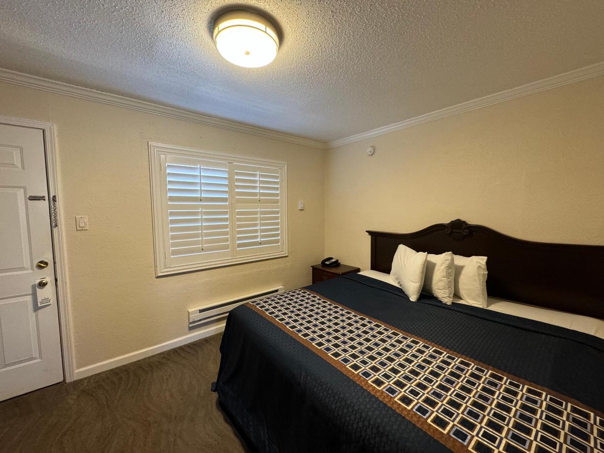 Motel Tamalpais 2*
